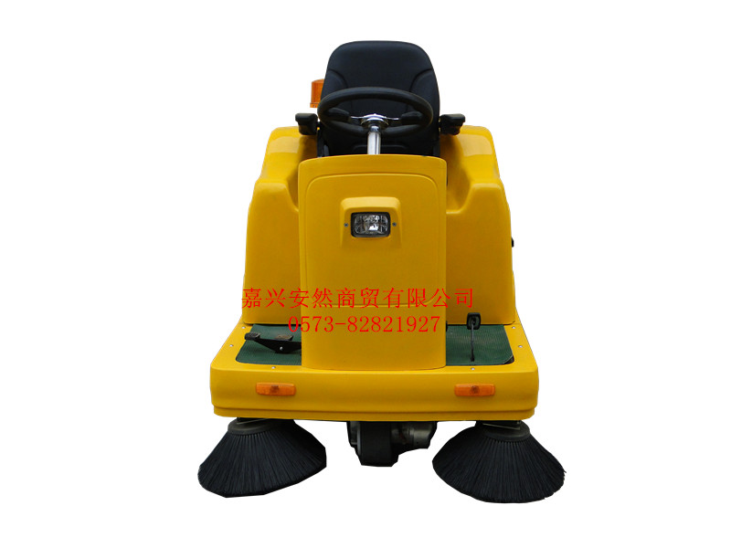 扫地机工厂用什么型号 价钱