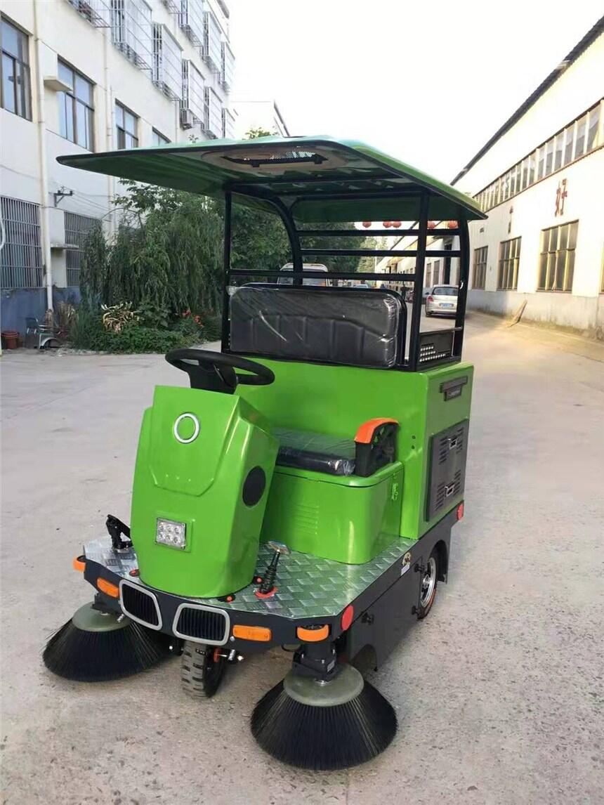 平湖市工厂工地渣土沙石灰尘驾驶式扫地机JC1500D
